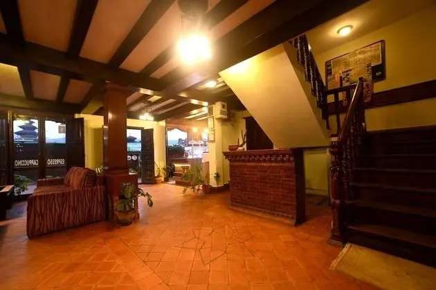 Vajra Guest House & Restaurant - Lobi