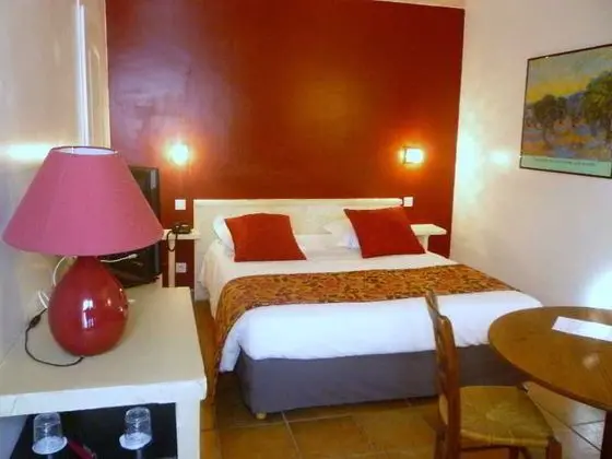 Val Baussenc, The Originals Relais - Oda