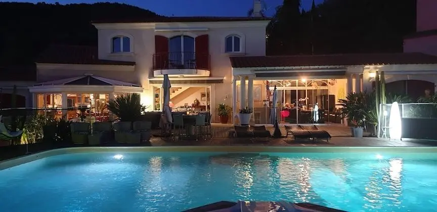 Val D'azur Chambres D'hôtes de Charme - Havuz