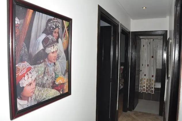 Val Fleuri Apartment With Balcony, Casablanca - İç Mekan