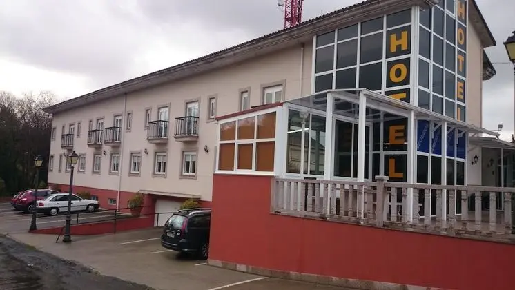 Hotel Valdoviño Express