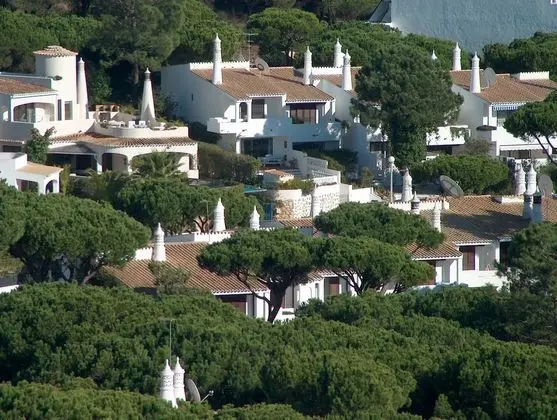 Vale do Garrao Villas