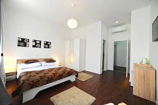 Valenti Rooms - Öne Çıkan Resim