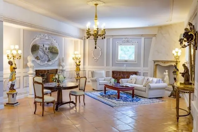 Villa Valentini Bonaparte - Lobi