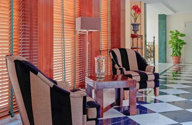 Hotel Valladolid Recoletos - Lobi