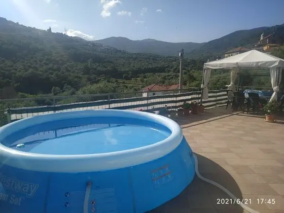 Valle Degli Ulivi - Liguria, Italia - Havuz
