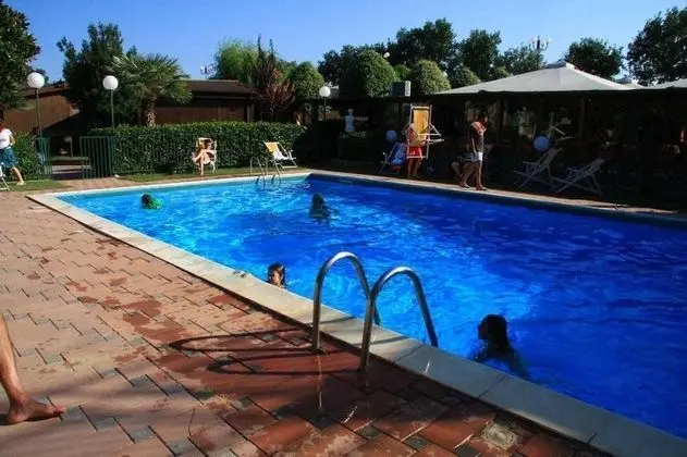 Hotel Valle di Venere - Havuz