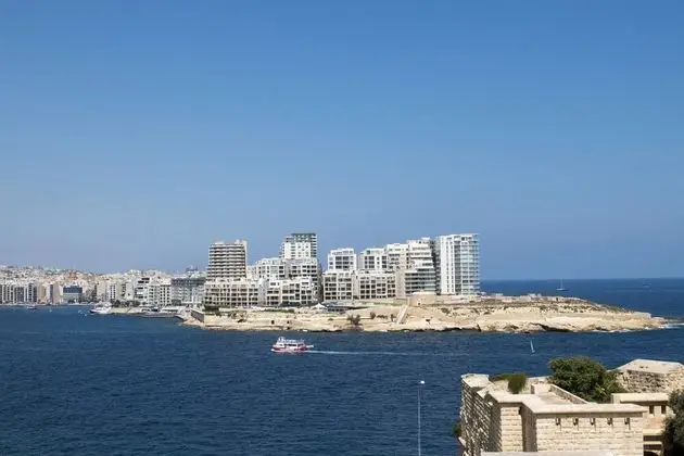 Vallettastay Harbor Gem 2 bedroom