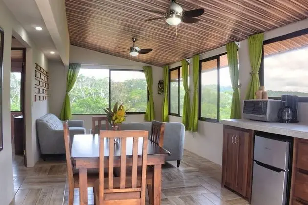 Valley of Dreams Eco Lodge