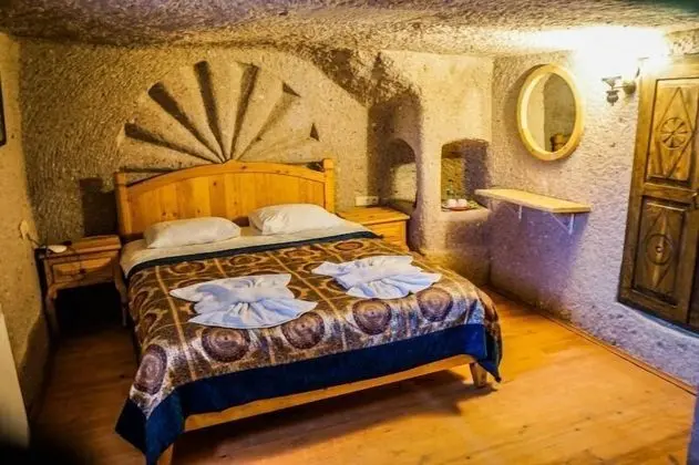 Valley Inn Cave Hotel