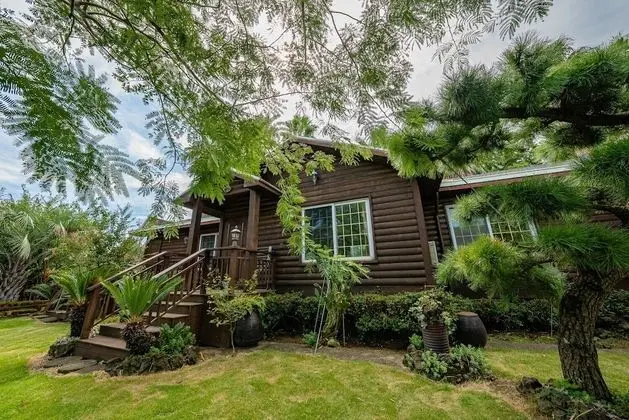 Valley Log Pension