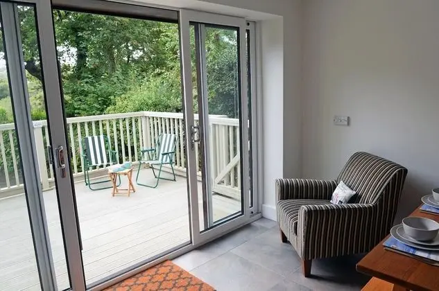 Valley Retreat - Peaceful Location Walk to Beach Parking - Oda