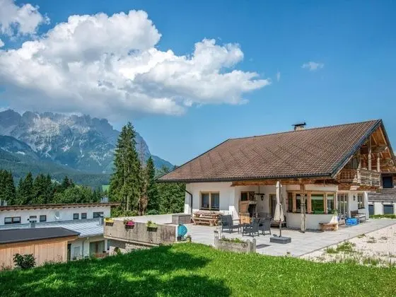 Valley-view Holiday Home in Ellmau