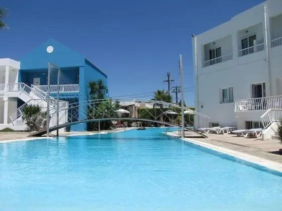 Valsami Hotel Apartments - Havuz