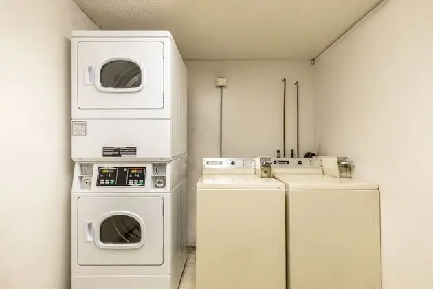 Value Inn Kenosha I-94 - Exit 344 - Misafir Tesisleri ve Hizmetleri