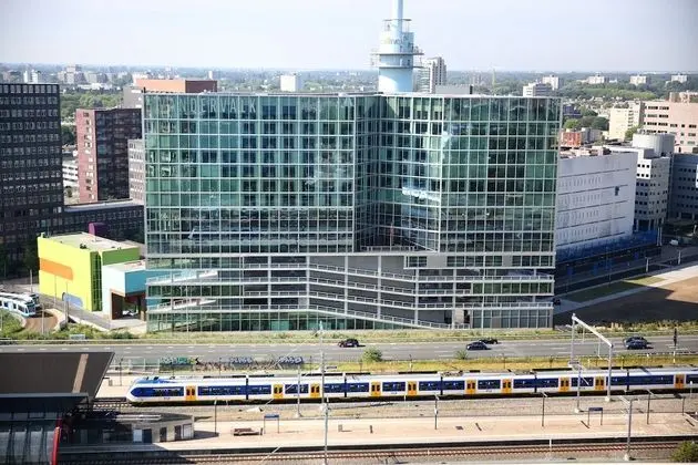 Van der Valk Hotel Amsterdam Zuidas - Dış Mekan