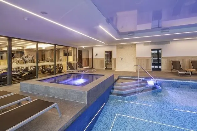 Van der Valk Hotel Breda - Havuz