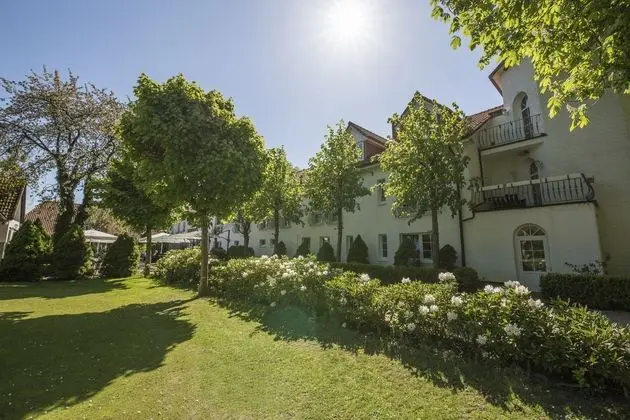 Van der Valk Golfhotel Serrahn - Dış Mekan