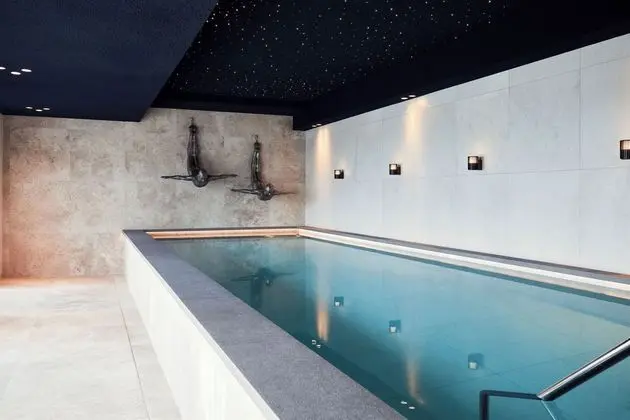 Van der Valk Hotel Gorinchem - Havuz