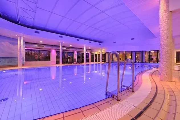 Van der Valk Hotel Tiel - Havuz