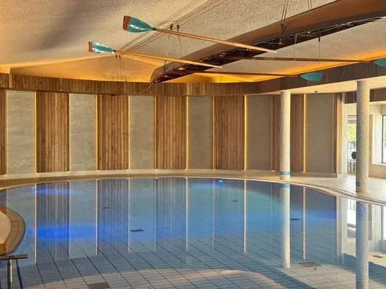 Van der Valk Hotel Tiel - Havuz