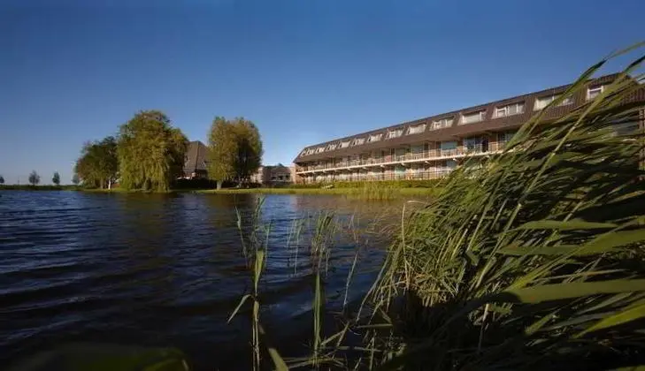 Van der Valk Volendam - Genel