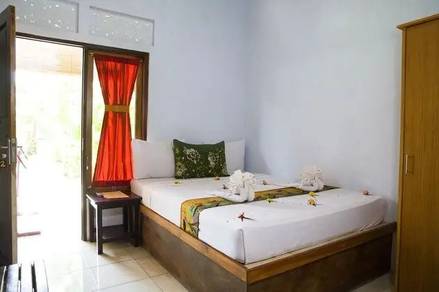 Van Santri Homestay Pemuteran - Oda