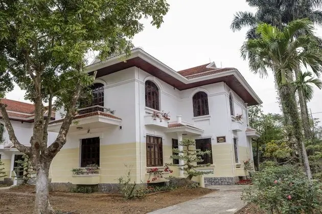 Van Xuan Royal Hotel