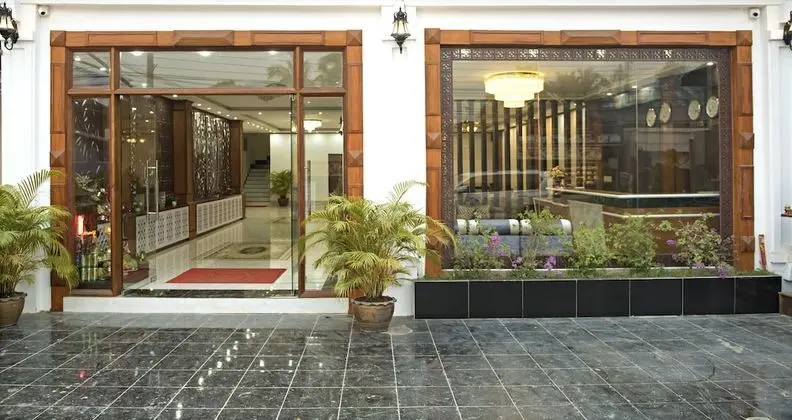 Vang Vieng Freedom Star Hotel