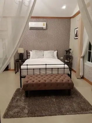 Vanida Antique Home - Oda