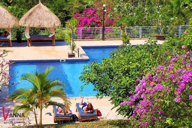 VANNA Hill Resort