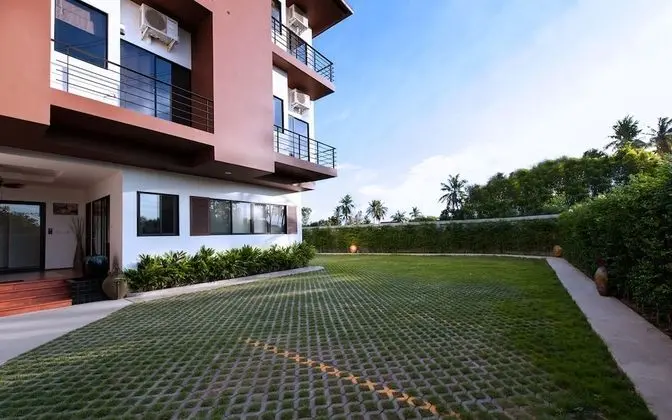 Vantage Resort
