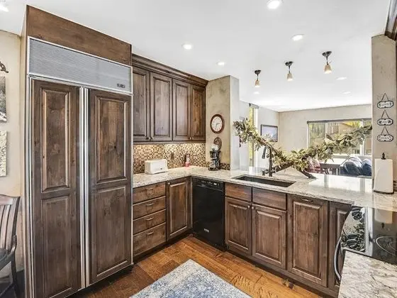 Vantage Point Condo 304 - Mutfak