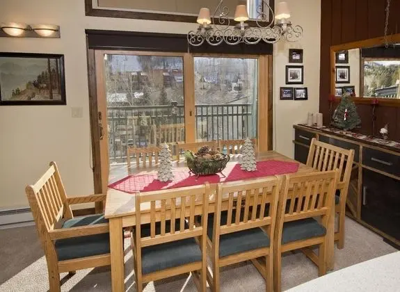Vantage Point Condo 411 - Mutfak