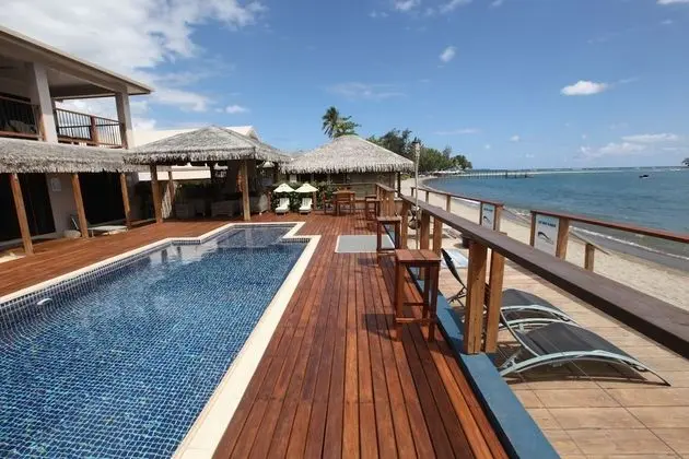 Vanuatu Beachfront Apartments - Havuz