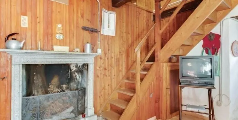 Vanzone Historic House with garden - İç Mekan