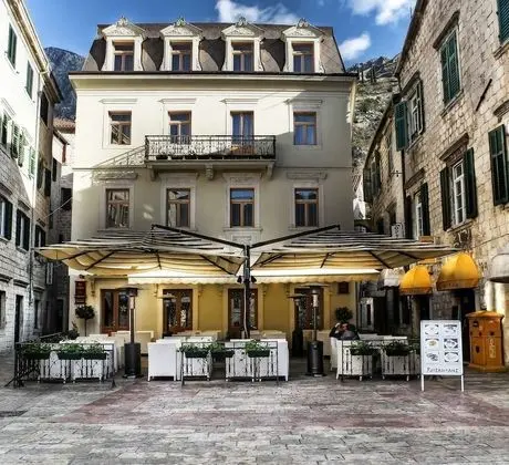 Hotel Vardar Kotor