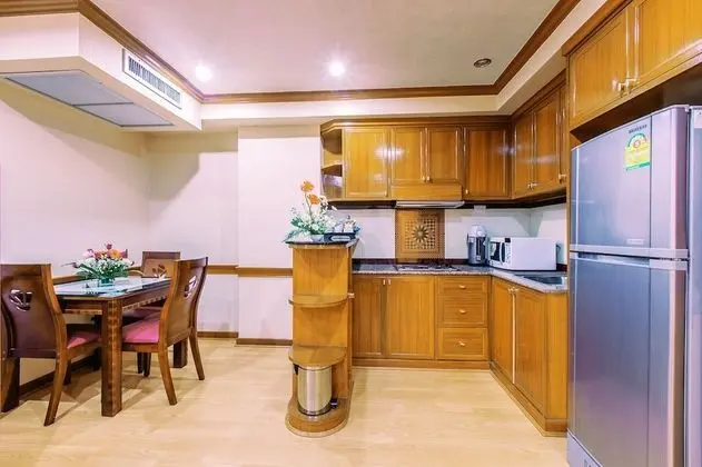 Varindavan Park Serviced Residences - Mutfak