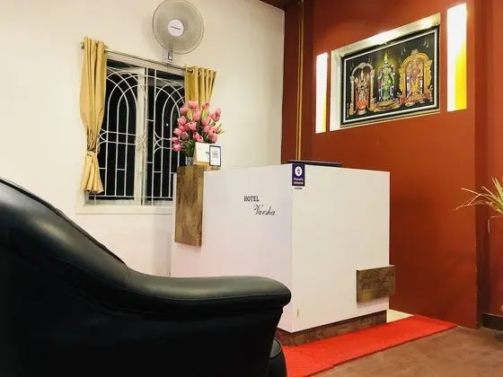 Hotel Varsha