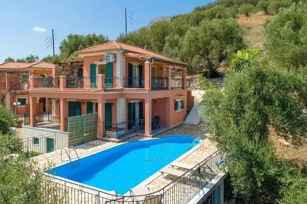 Vasillis Large Private Pool Walk to Beach Sea Views A C Wifi Car Not Required - 1026