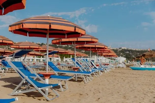 Vasto Aparthotel - Plaj