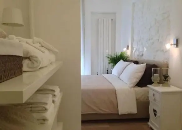 Vatican White Apartment - Vatican Cumfida