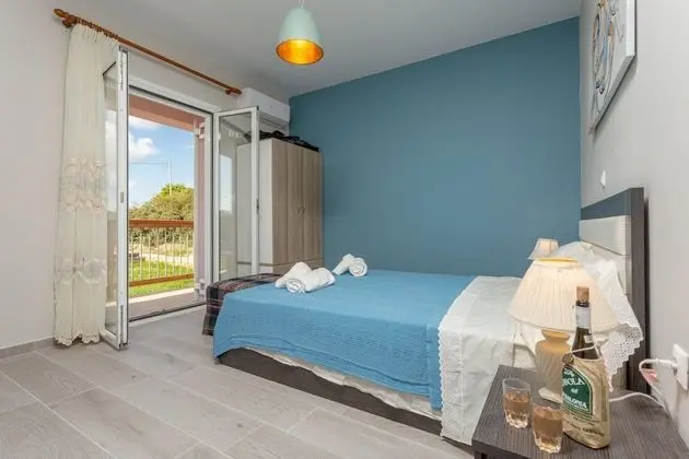 Vatsa Beach Villa Large Private Pool Walk to Beach Sea Views A C Wifi - 3021 - Oda