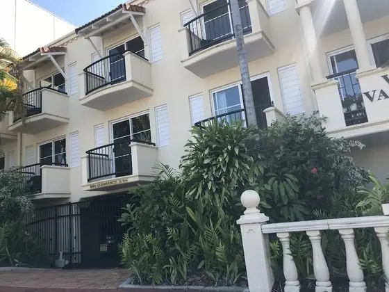 Villa Vaucluse Apartments of Cairns