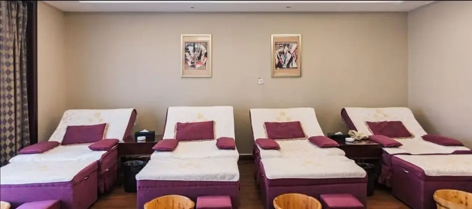 Vaya International Hotel - Spa