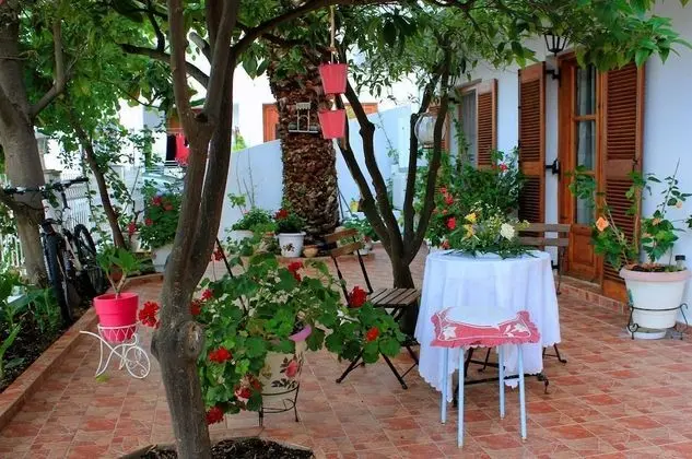 Vaya Zorba Studios - Dış Mekan