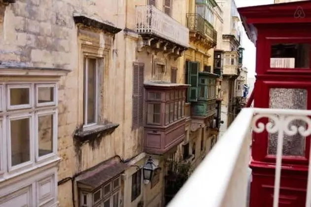 VBL Hostel – Adults only - 1