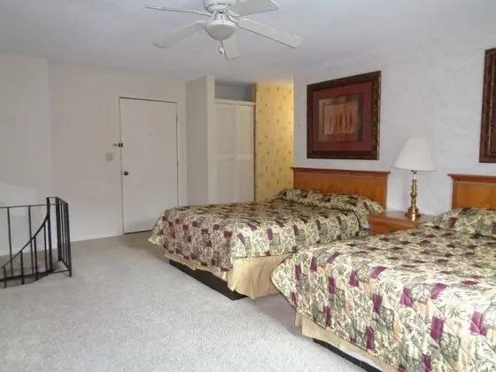 VCI - 4 Seasons at Beech Suite - Oda