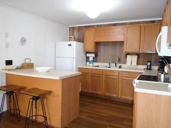 VCI - Cedar Village Condominiums #C5 - Mutfak