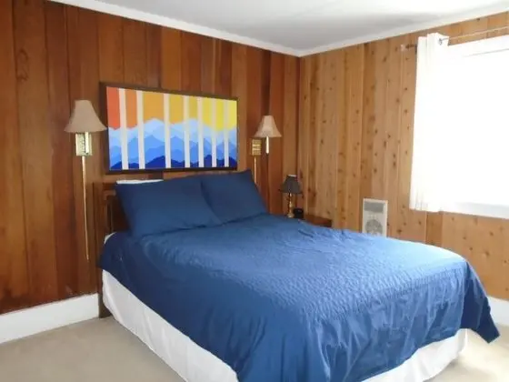 VCI - Cedar Village Condominiums #C5 - Oda